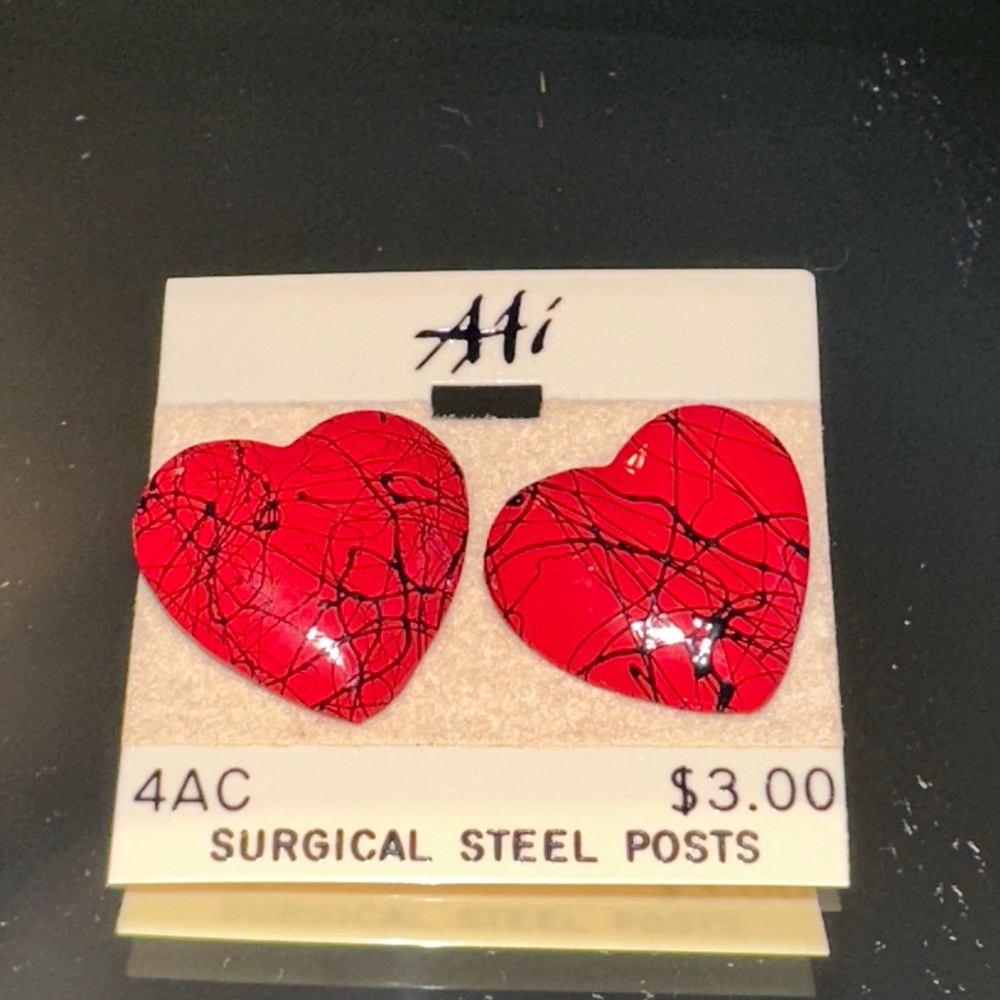 Vintage‎ New on Card Red Metal Heart Post Earrings with Black Splatter accents